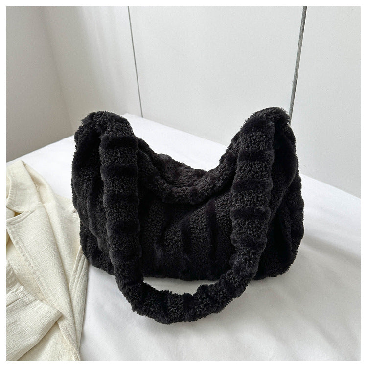 562d92f5f4b6c773bbb75124a5e917b6